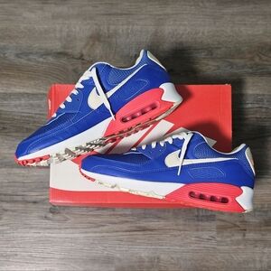 Nike Air Max 90 Hyper Royal Shoes